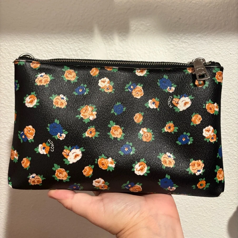 Coach Lyla Tea Rose Floral Print Crossbody Purse, small/medium size. - Picture 4 of 8